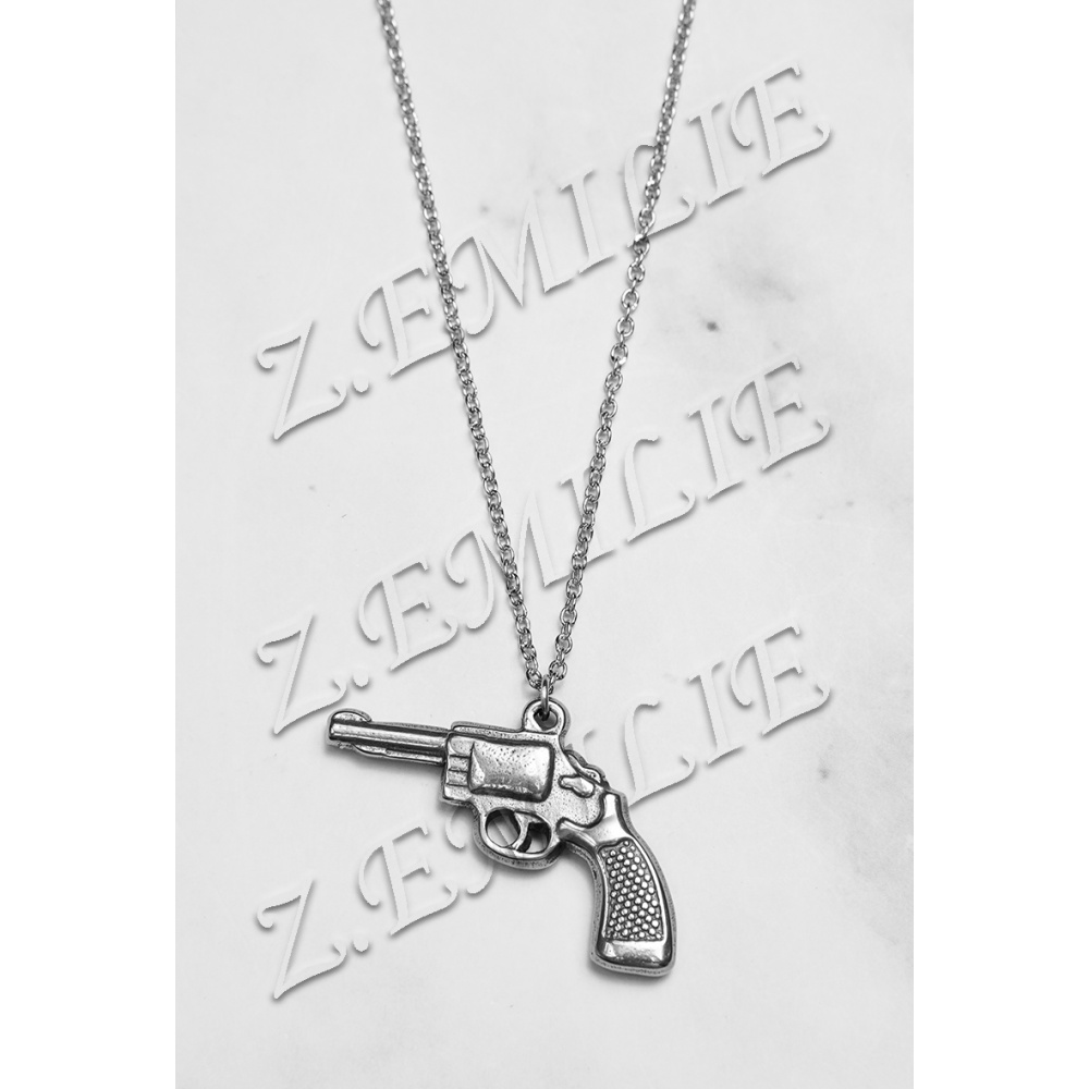 Collier acier pistolet